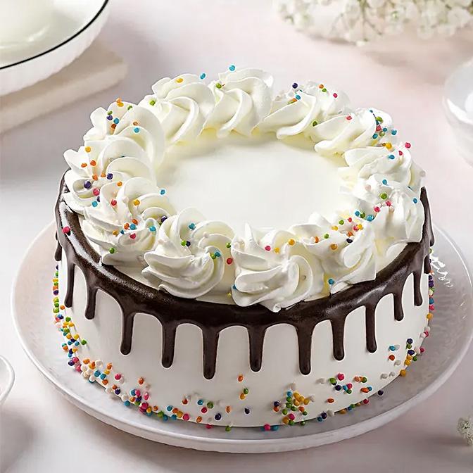 Creamy Dip Chocolate Cake